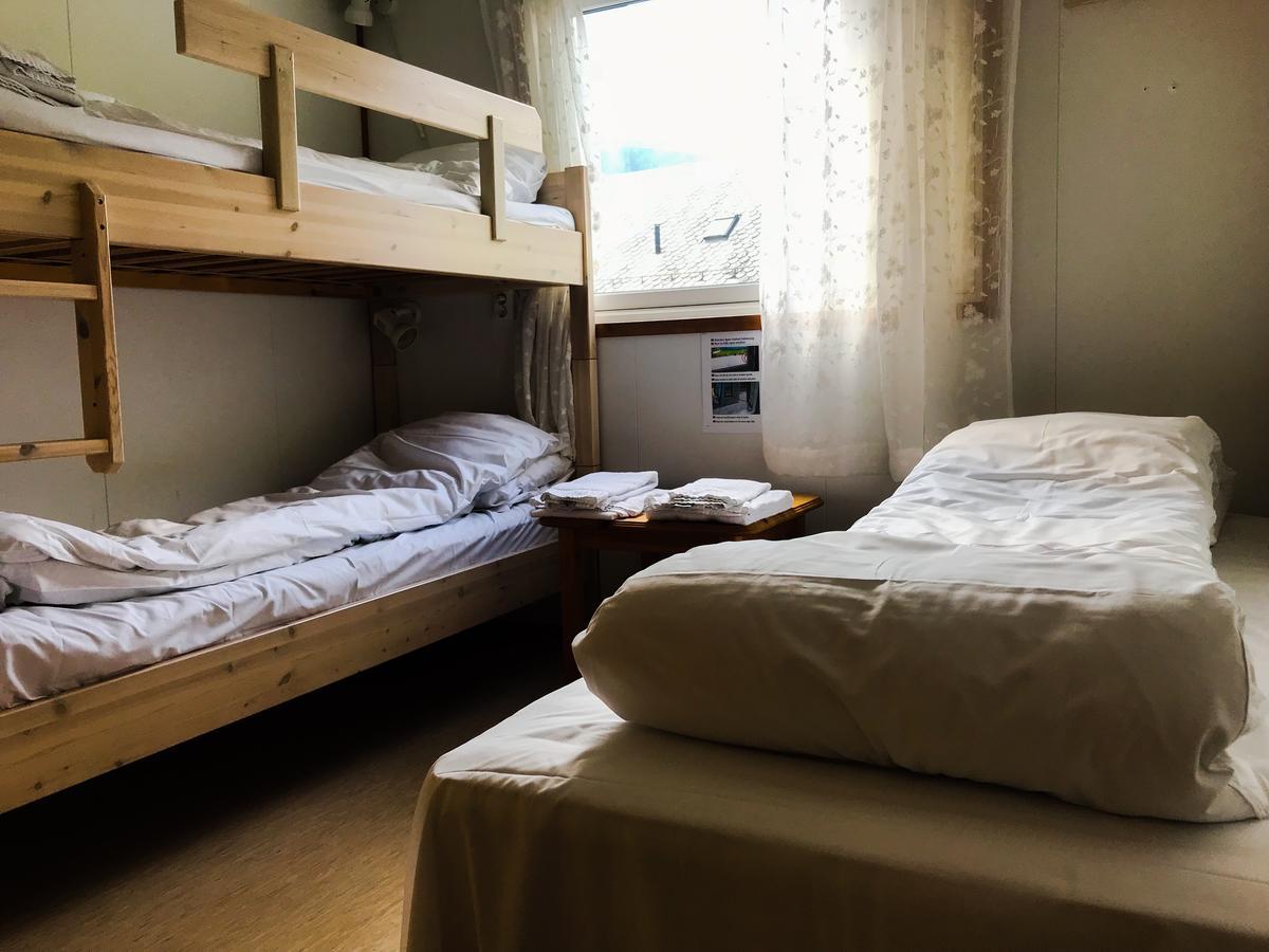 Bjørke Hjorundfjord Hostel מראה חיצוני תמונה